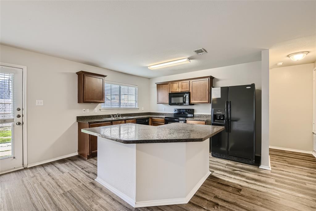 Mustang Creek Ph 2 - Residential Lease