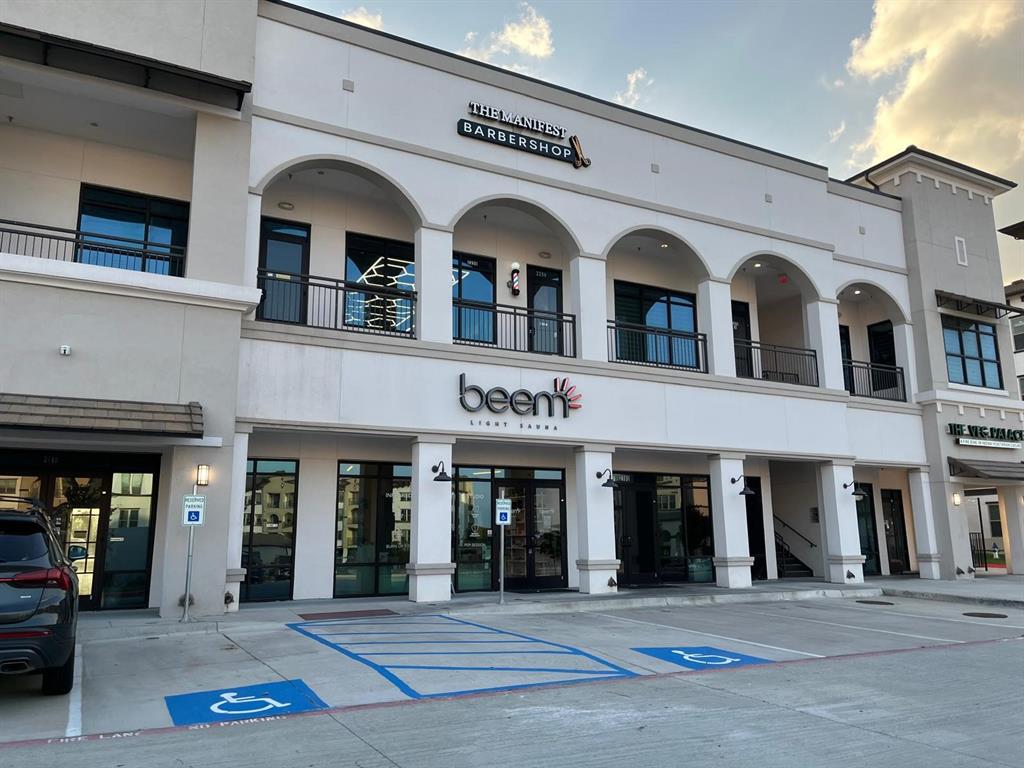 Excellent Investment opportunity, Fully developed retail condo with 7+ year lease  remaining with reupdated Spa business tenant, Beautiful, well-developed area on busy Cluster road. Neighborhood is also within walking distance to developed and under developing neighborhood families! also this condo situated between an abundance of apartments, makes property flourish in near future. Spa business owned by tenant and not for sale.