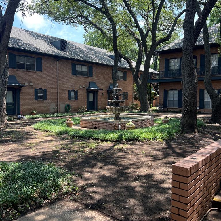 La Fontaine Condo - Residential