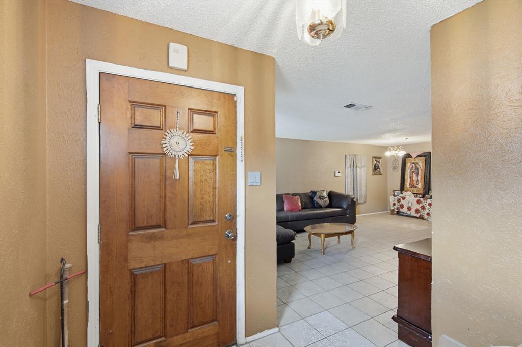 Eighth Street 02 - Residential