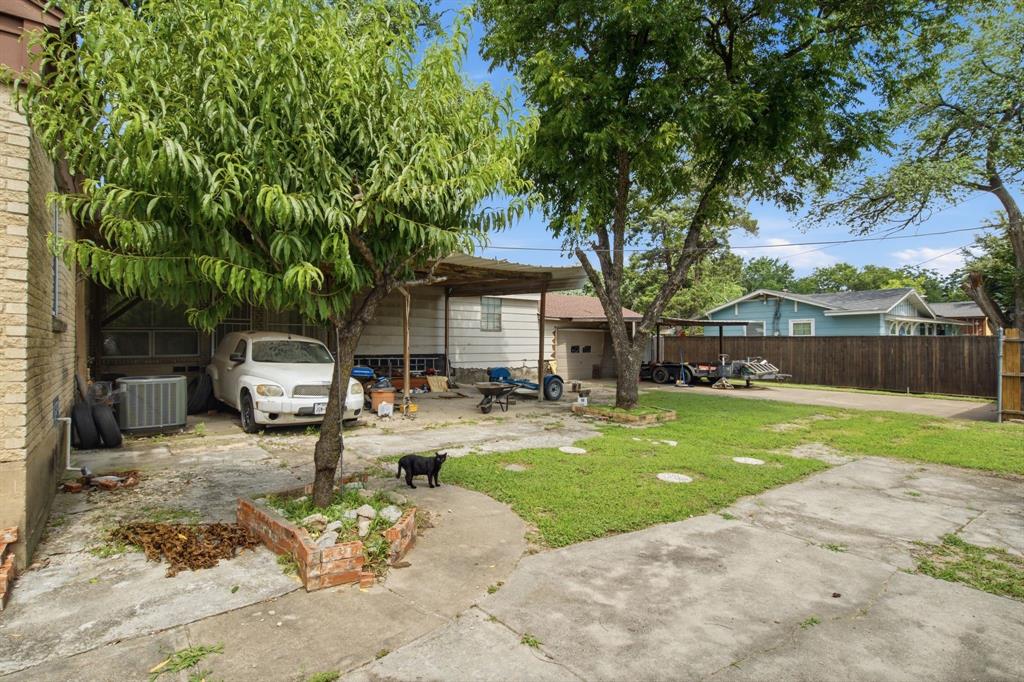 Eighth Street 02 - Residential