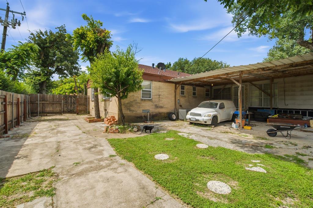 Eighth Street 02 - Residential