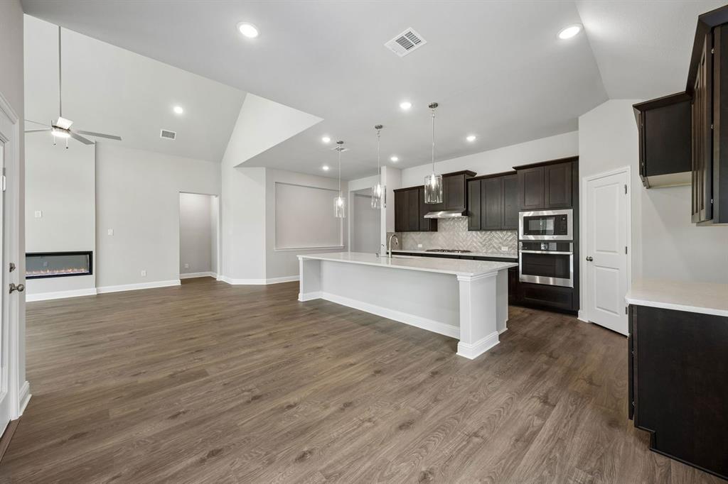 Oaks of North Grove - Residential