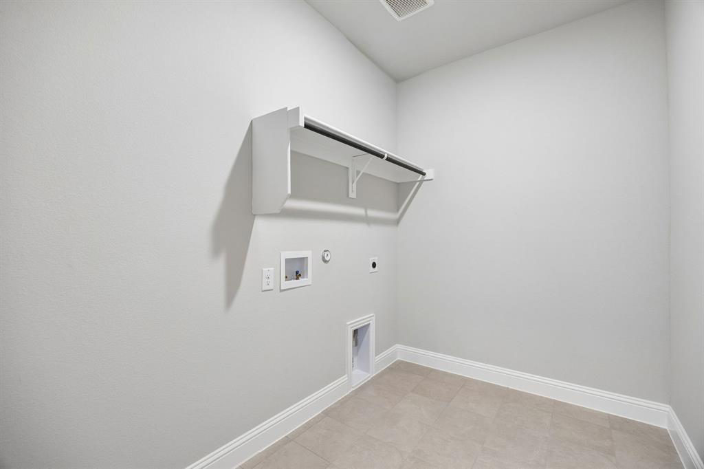 Oaks of North Grove - Residential