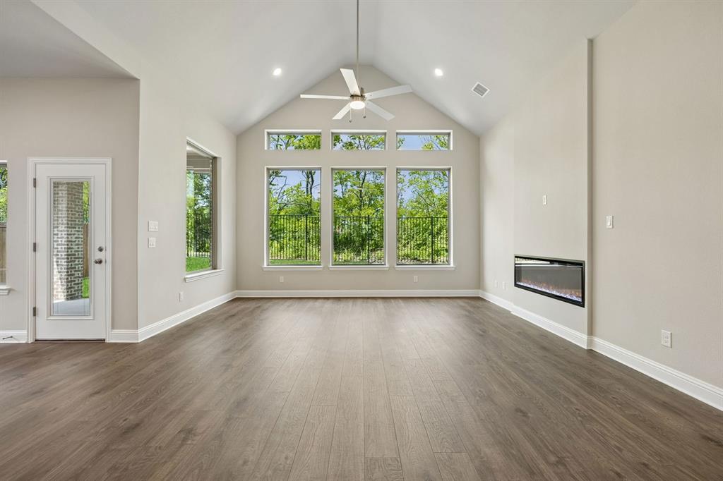 Oaks of North Grove - Residential