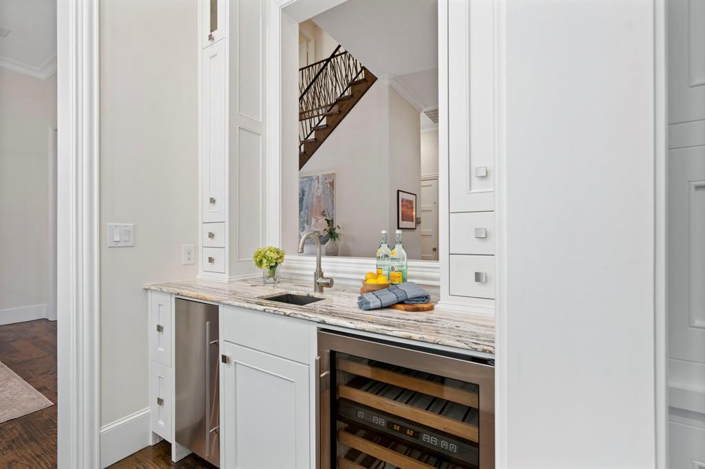 Fourth Instl in Highland Park - Residential