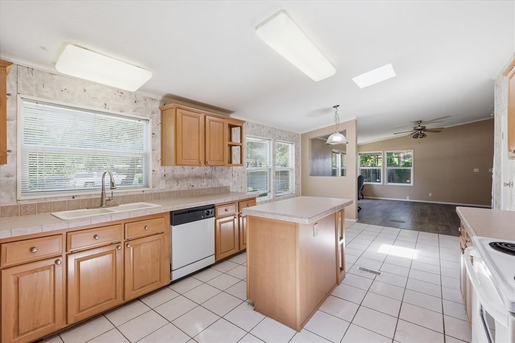 Friendly Oaks Estate Add - Residential