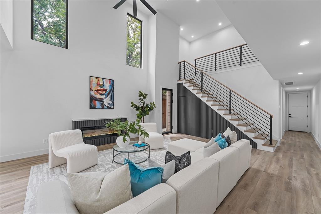 CLIFTON PLACE NO 2 - Residential