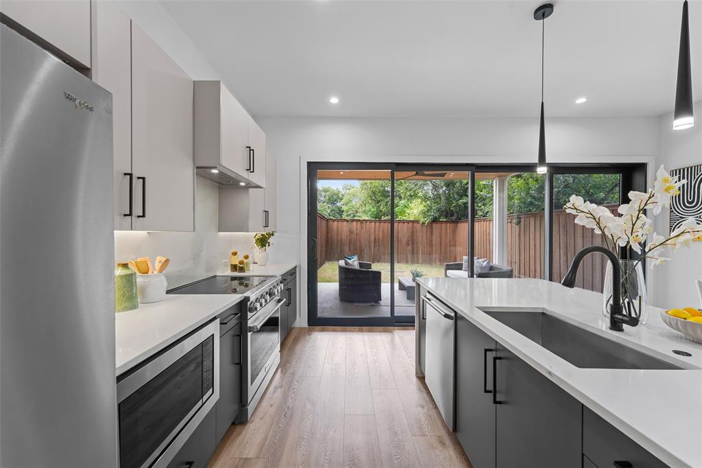 CLIFTON PLACE NO 2 - Residential