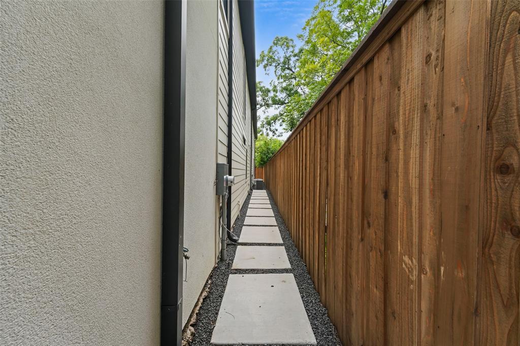 CLIFTON PLACE NO 2 - Residential
