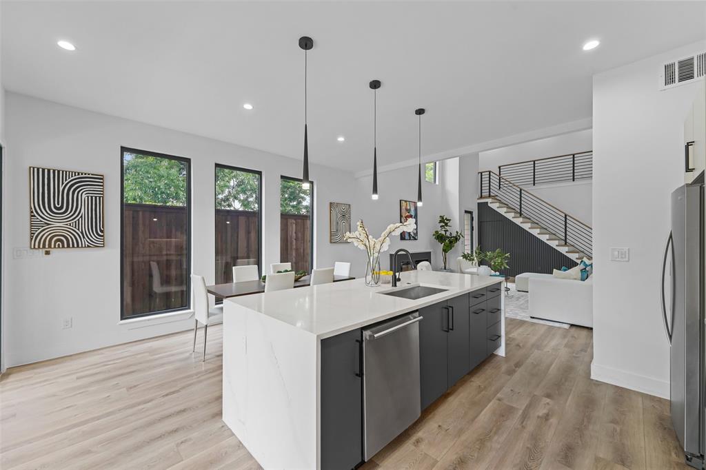 CLIFTON PLACE NO 2 - Residential
