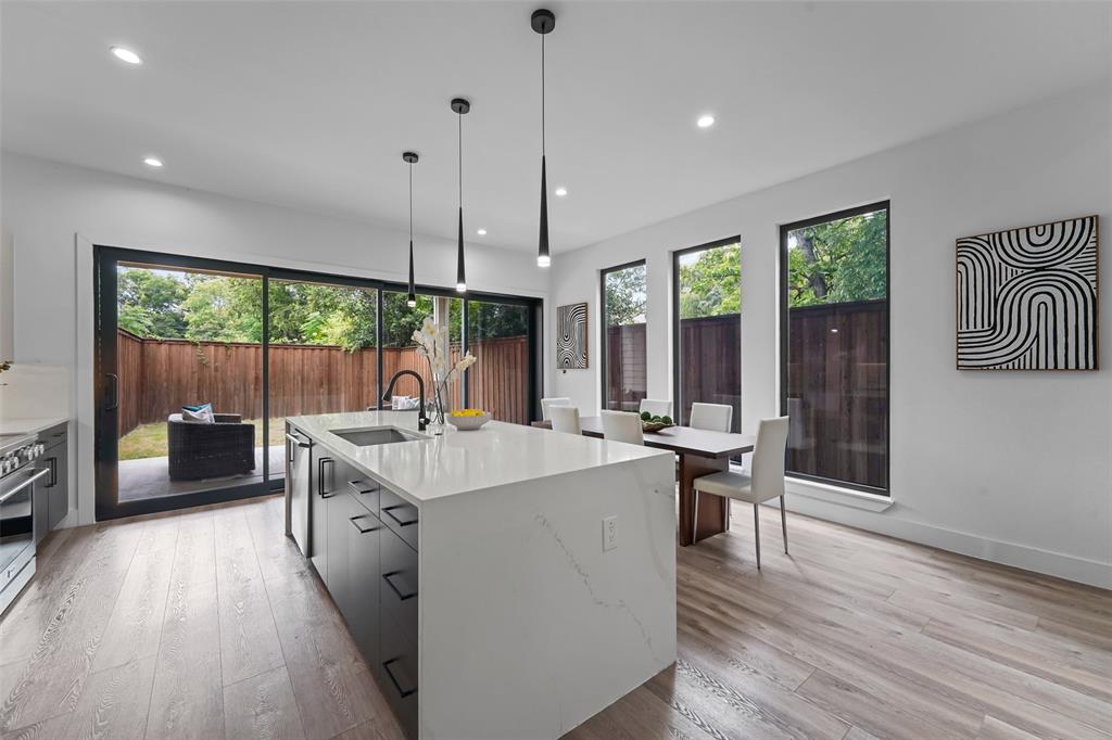 CLIFTON PLACE NO 2 - Residential