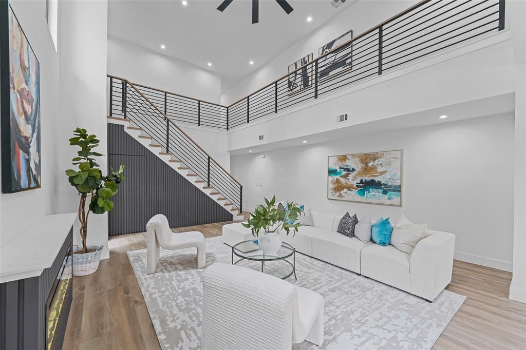 CLIFTON PLACE NO 2 - Residential