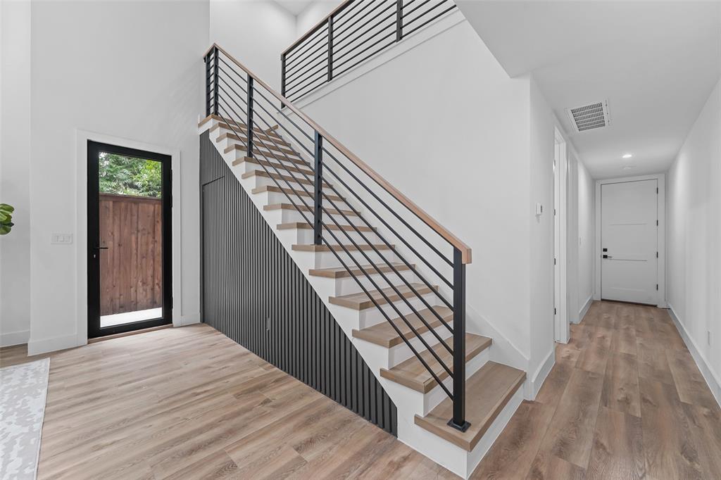 CLIFTON PLACE NO 2 - Residential