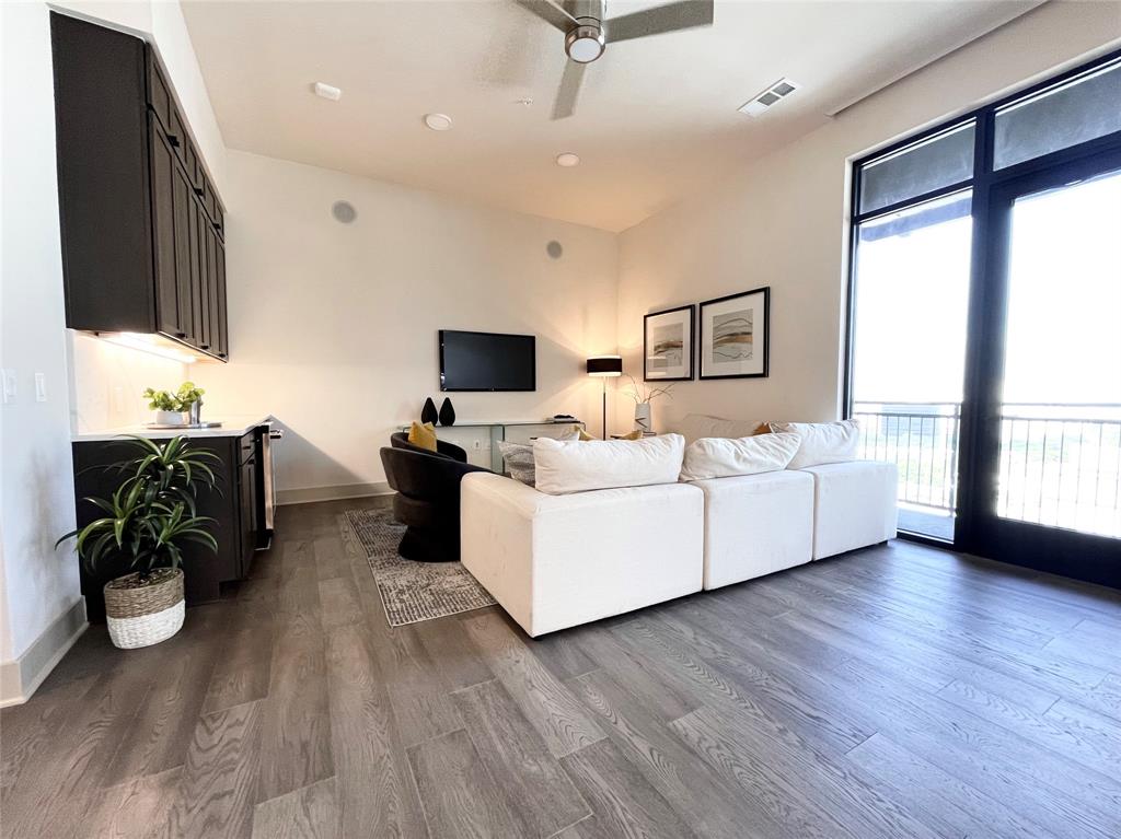 OAK - Residential Lease