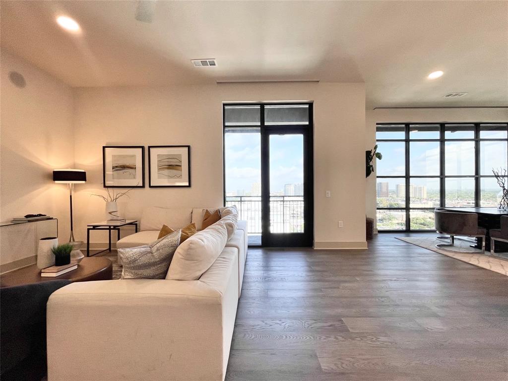 OAK - Residential Lease