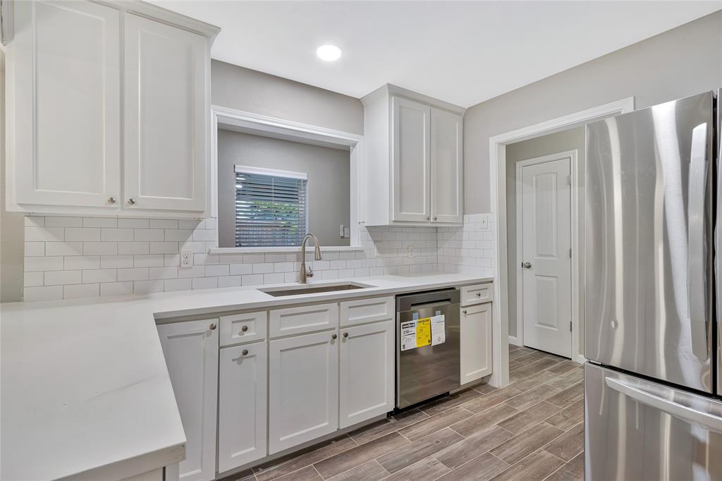 This fabulous 4-bedroom and 2-full bath duplex has been fully renovated, move in ready and located in RISD! This property has many windows allowing abundant natural light and has LED recessed lights throughout. Fully remodeled kitchen with all new SS appliances, cabinets, and backsplash opening up to a spacious dining area and living room. All the bedrooms are large and have brand new remodeled bathrooms! This property is conveniently located to the major intersection of Coit road and Belt Line.
