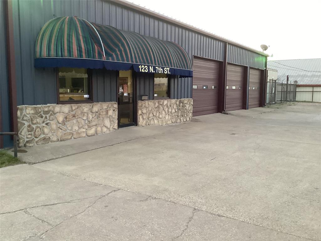 CORSICANA OT - Commercial Sale