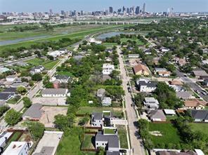 Prime Location. Endless Possibilities. Just minutes from downtown Dallas, this premium residential lot is the perfect spot to build your dream home. A rare opportunity in a highly desirable neighborhood.
