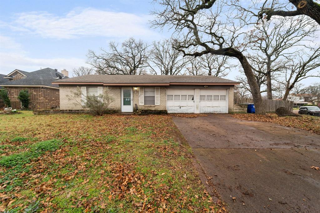 Charming 3 Bedroom, 1.5 Bath and 2 car attached garage home in the Spring Oaks subdivision. This home offers a great opportunity to put your own touch on it. Home has a sizable lot with matured trees. The home is near schools, local stores and easy access to major Highways. The home is sold as-is. Come See it Today!