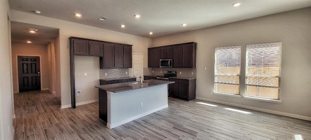 Mustang Place Ph II - Residential Lease