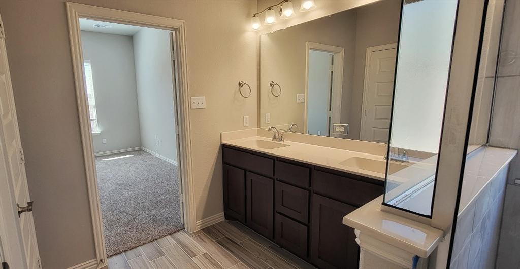 Mustang Place Ph II - Residential Lease