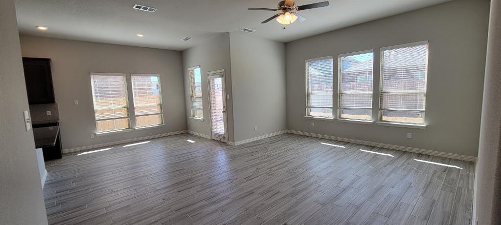 Mustang Place Ph II - Residential Lease