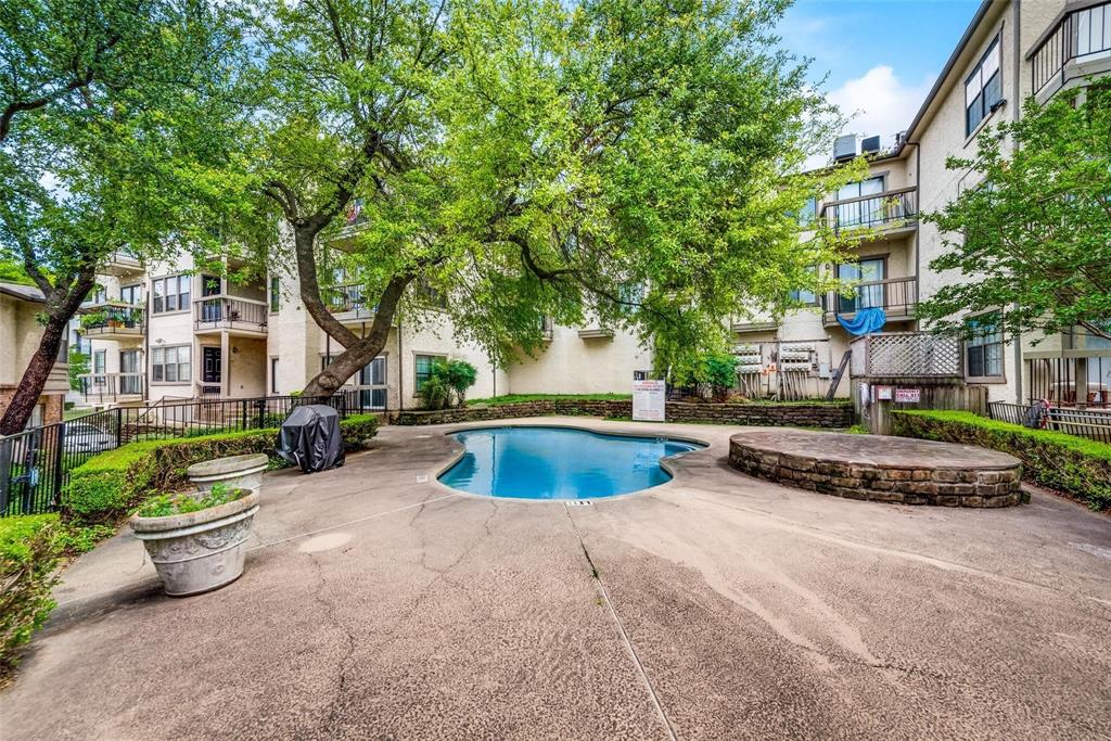 Hill On Park Lane - Residential