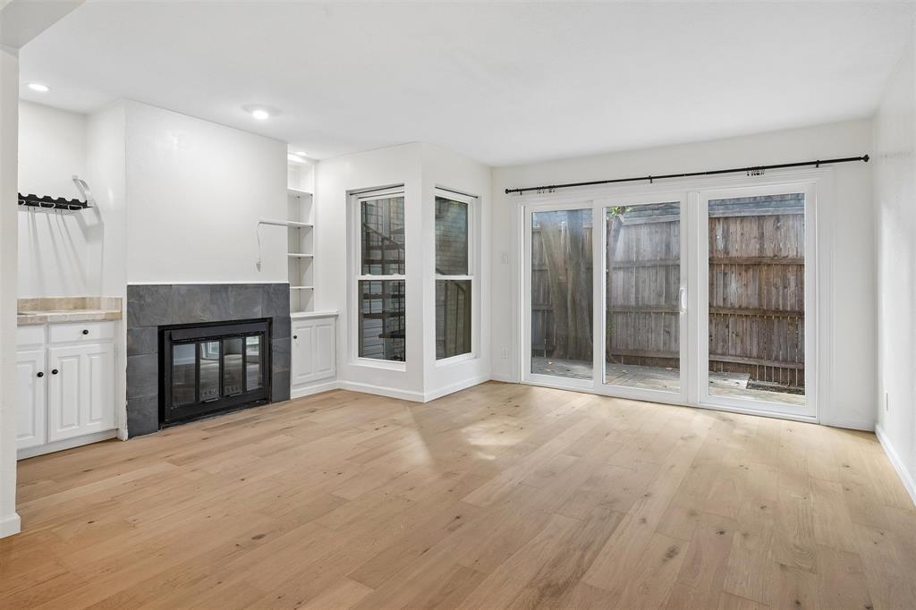 Holland House Condo - Residential