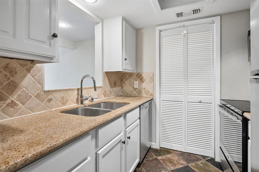 Holland House Condo - Residential