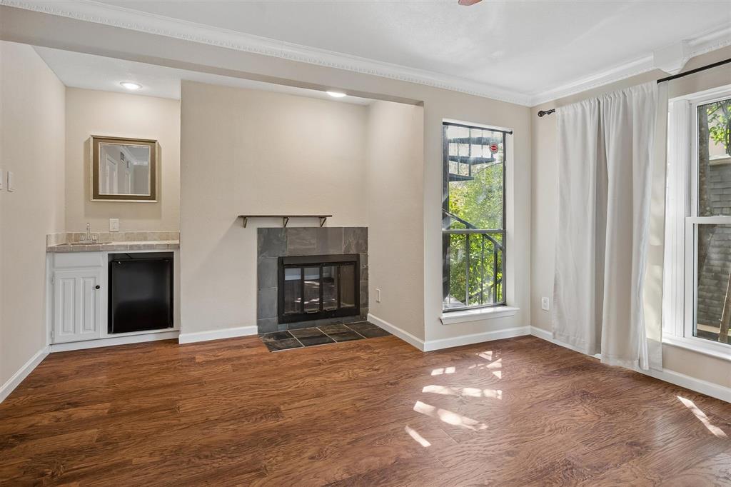 Holland House Condo - Residential