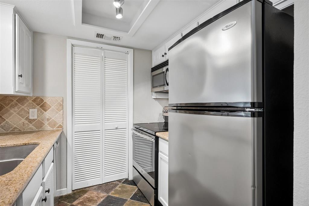 Holland House Condo - Residential