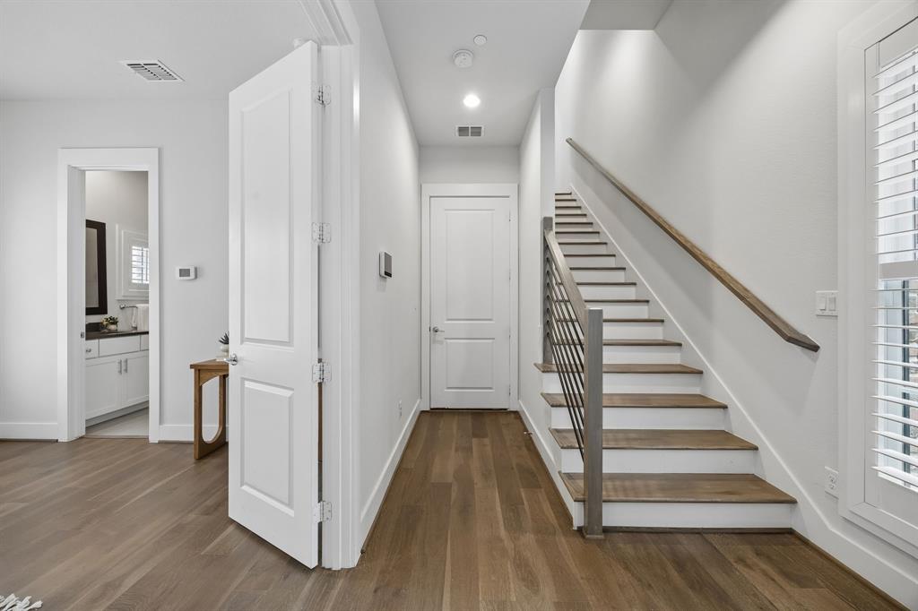 Addison Grove Add - Residential