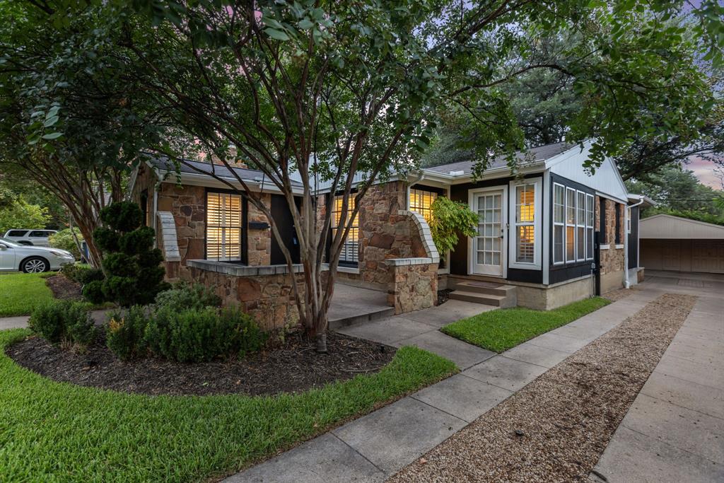Wilshire Heights - Residential