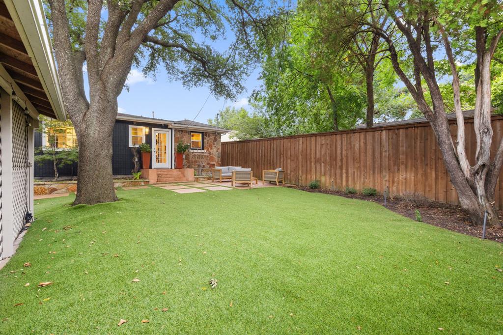 Wilshire Heights - Residential
