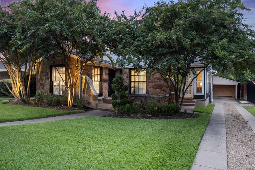 Wilshire Heights - Residential