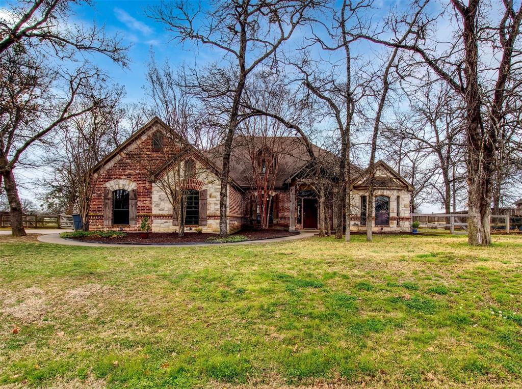 3 BRAND NEW AC INSTALLED 

Opportunity Awaits in This Stunning Texas Home!

Located on a spacious, tree-filled lot, this captivating home offers incredible potential and value for its next owners.  Featuring brick and stone exterior details and trees that provide shade and privacy, the property has great curb appeal and a welcoming presence.  

This home is being PRICED UNDER MARKET VALUE, giving buyers a rare opportunity to personalize the space with their own paint colors, finishes, and upgrades while still maintaining strong equity. It's the perfect chance to create your dream home exactly the way you want it. 

Even better, major improvements are already planned, A BRAND NEW ROOF  to be installed after the house is in contract and prior to close. Providing peace o mind for the future owners.