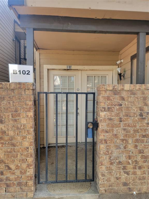 Richland Trace Condos - Residential