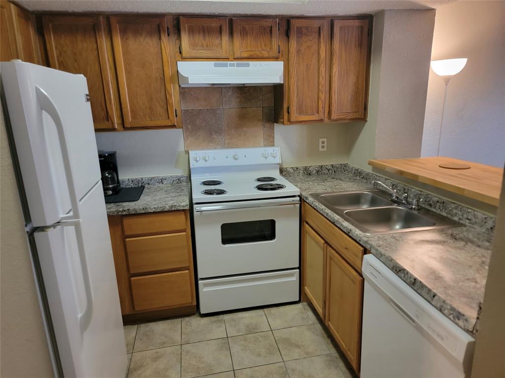 Richland Trace Condos - Residential