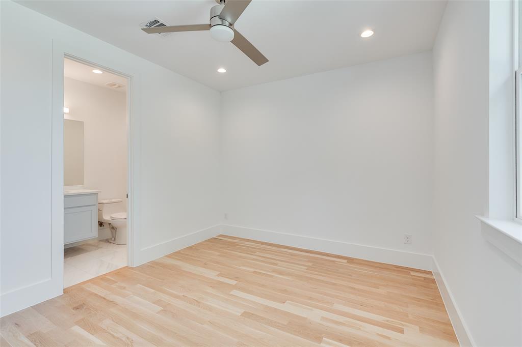 Lakewood Heights Add - Residential Lease