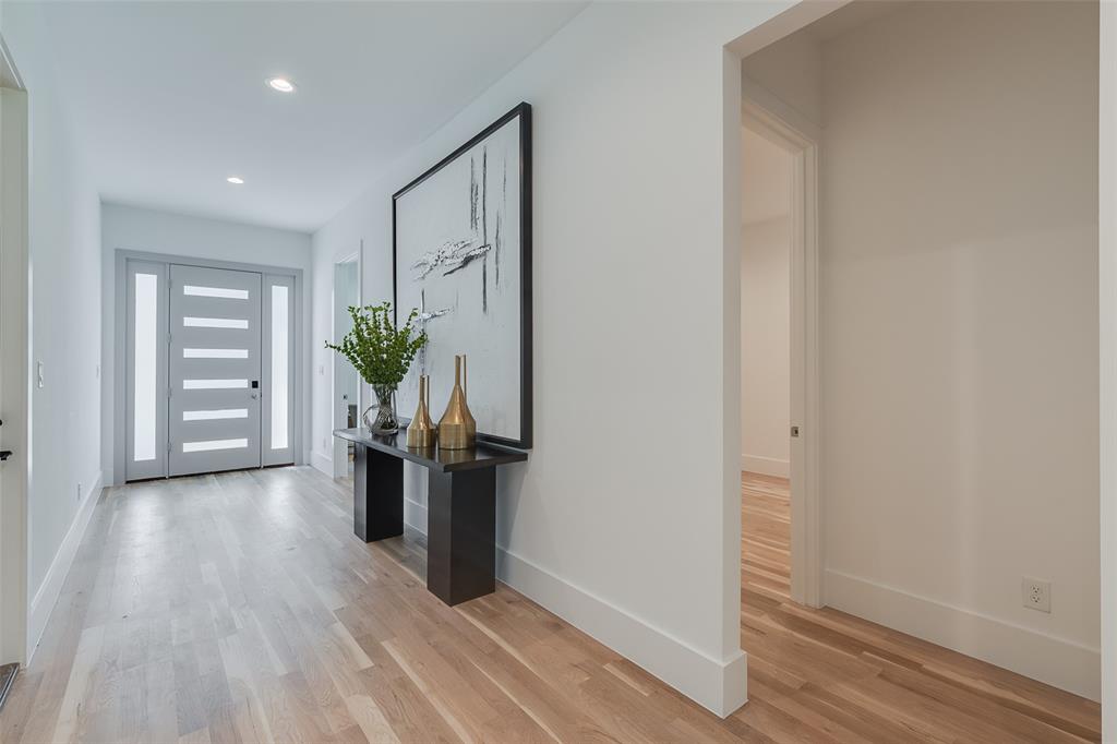Lakewood Heights Add - Residential Lease