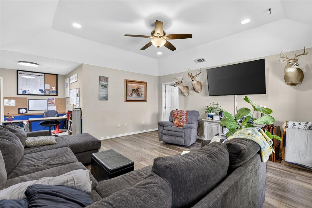 ACRES: 16.000 ABST: 227 SUR: JOSIAH EVANS - Residential