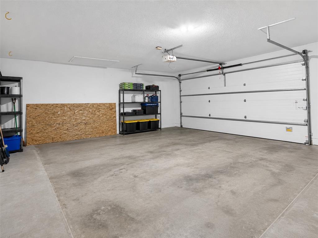 Lake Country Estates Add - Residential