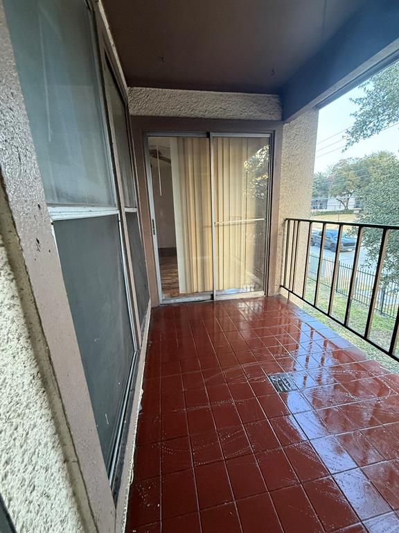 Tealwood On The Creek Condo - Residential