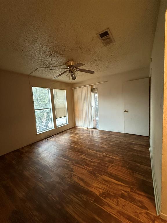 Tealwood On The Creek Condo - Residential