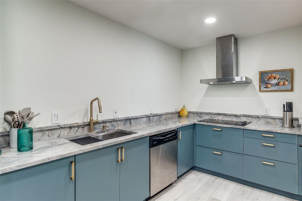 Park Central Condo - Residential