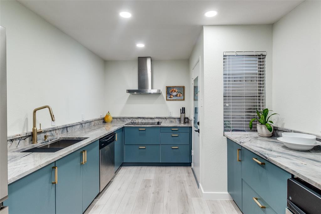 Park Central Condo - Residential