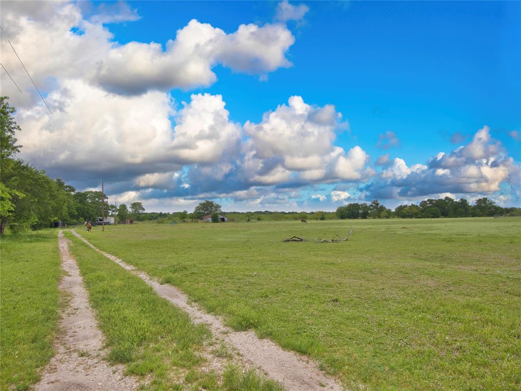 A0946 - Land