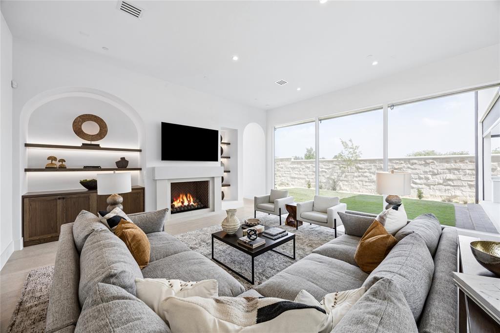 Avadene at Las Colinas - Residential