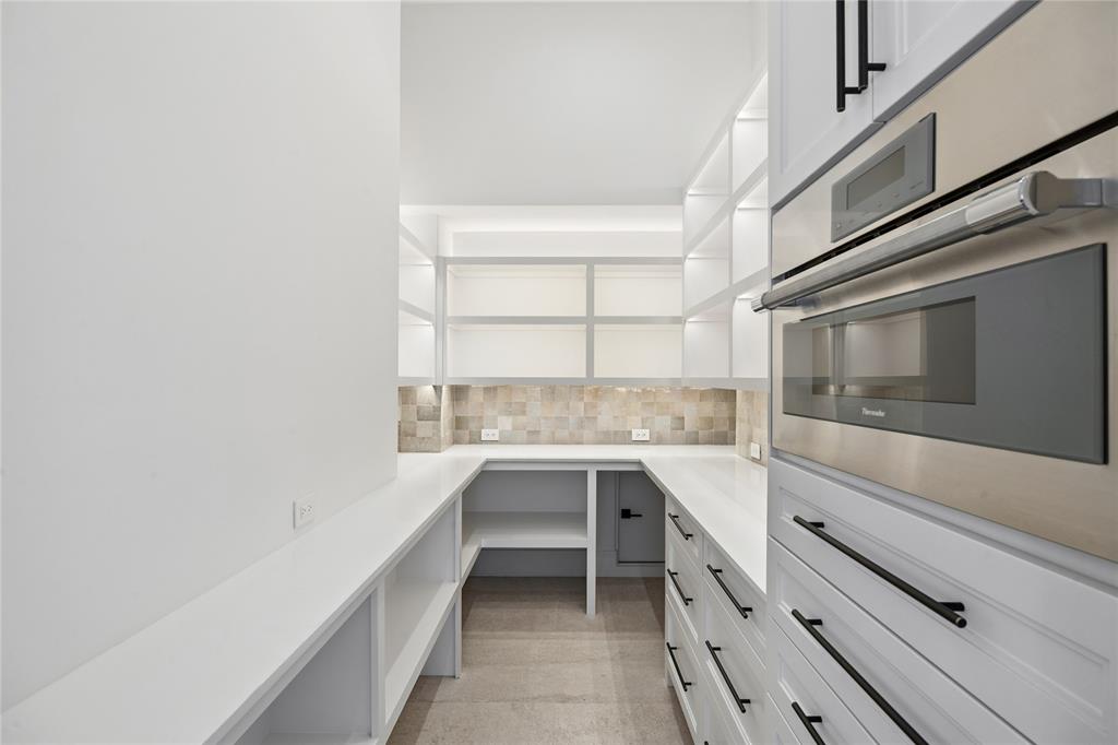 Avadene at Las Colinas - Residential